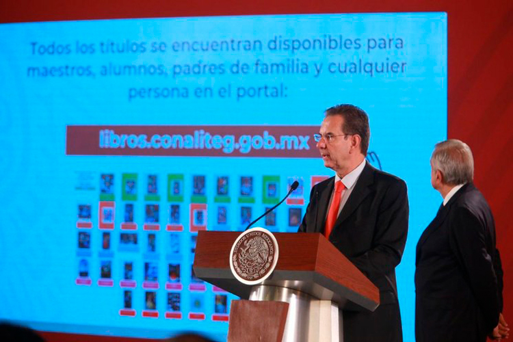 Llegaron a escuelas 96% de libros de texto gratuitos, informa Moctezuma