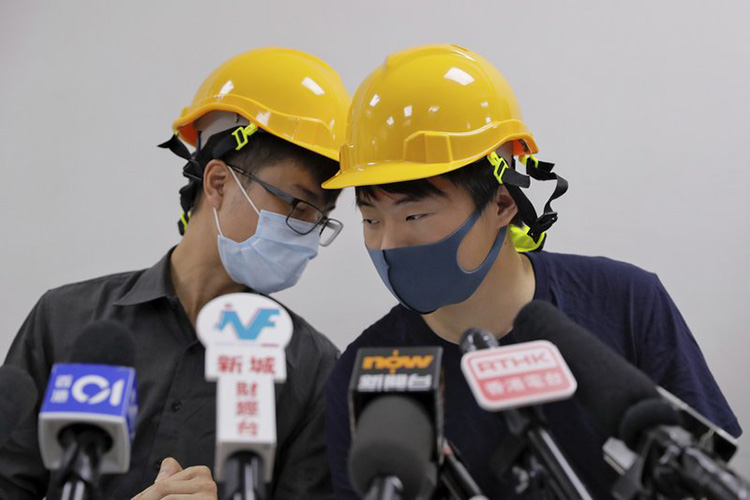 Hong Kong: manifestantes atacan “retórica vacía” de gobierno