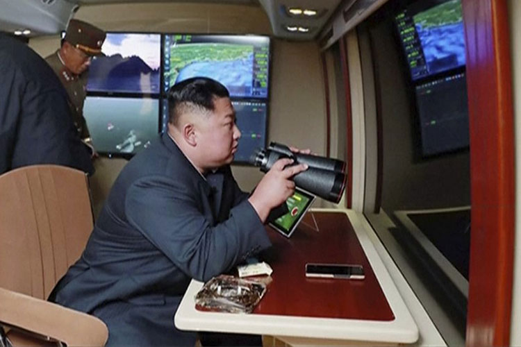 Norcorea dice haber ensayado nuevo sistema lanzacohetes