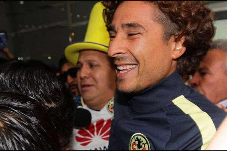 Guillermo Ochoa debutará frente a Tigres en el Volcán