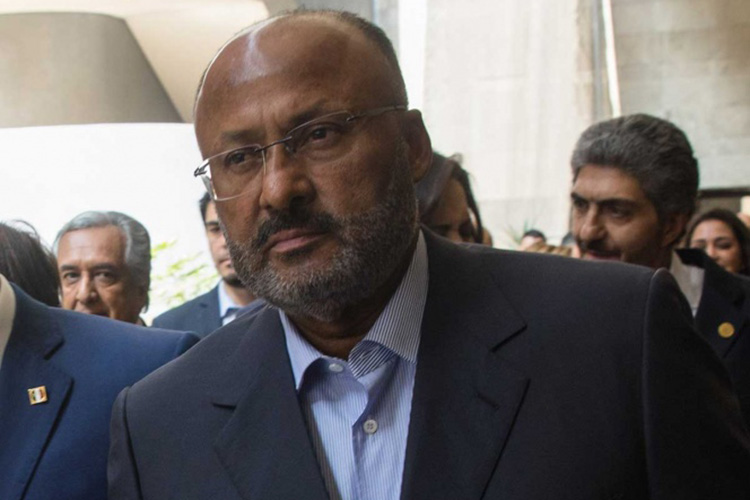René Juárez renuncia a la Coordinación de Diputados del PRI
