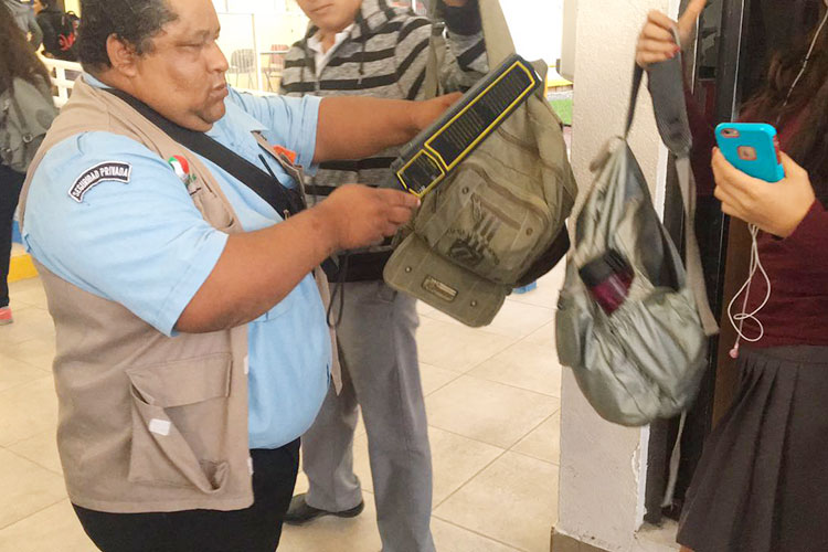 “El Operativo Mochila Segura” criminaliza a alumnos: CNDH