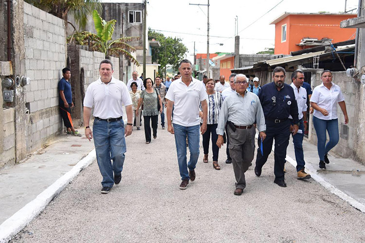 Entra municipio y Estado a rehabilita de caminos rurales