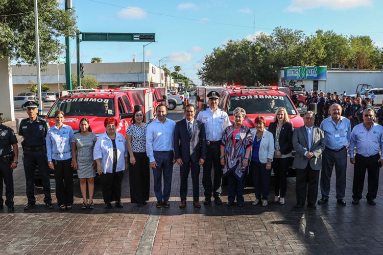 Entrega alcalde 5 unidades de ataque rápido a Protección Civil y Bomberos