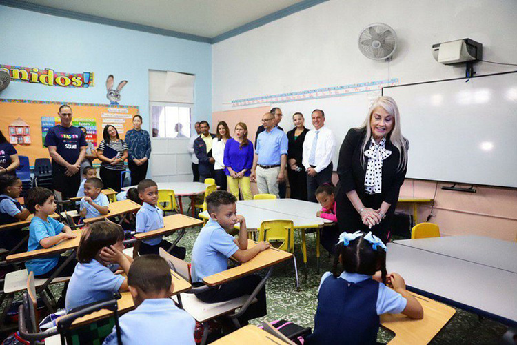 Gobernadora de Puerto Rico parece sobrellevar desafíos