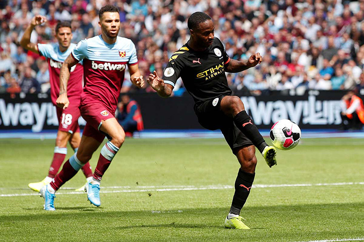 West Ham y ‘Chicharito’ son humillados