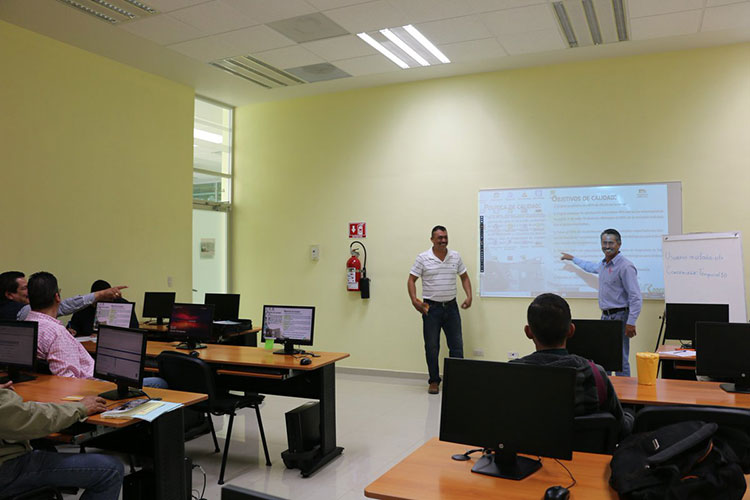 Rechazan exhorto para evitar publicación de FONE