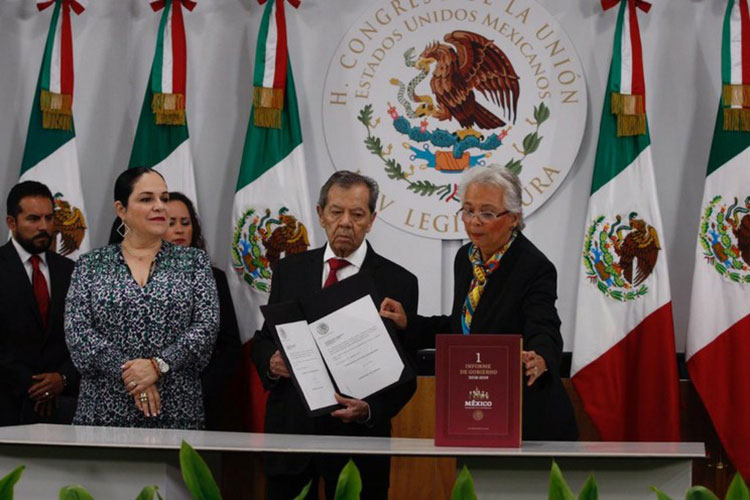 Entrega Sánchez Cordero primer Informe de AMLO