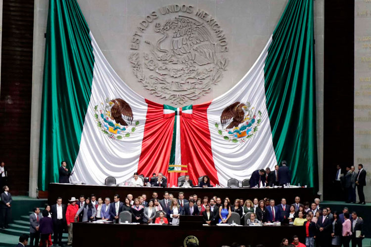 Oposición busca unirse contra AMLO y Morena