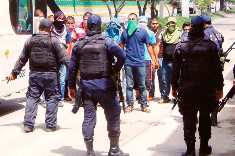 Amparan a 12 implicados; podrían salir