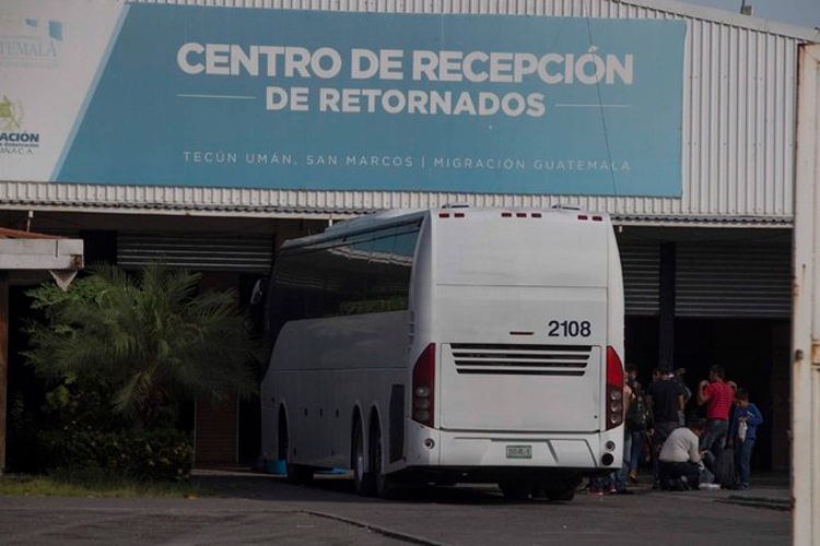 México incrementó en 63% la deportación de centroamericanos