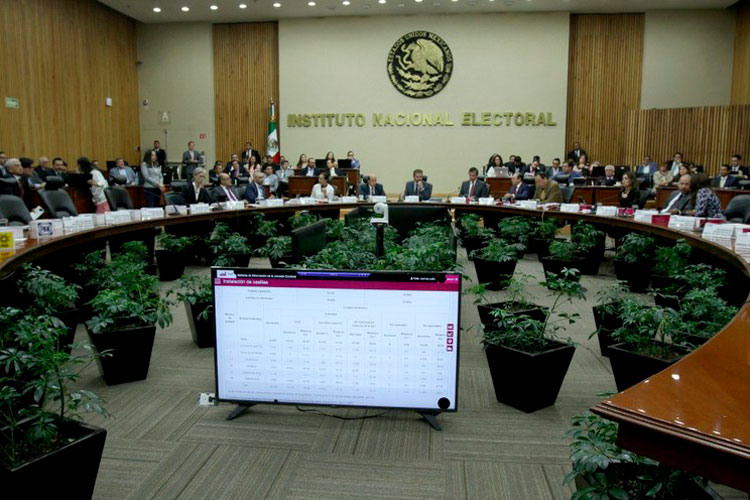 AMLO responderá por escrito acusación del PRD sobre uso de recursos