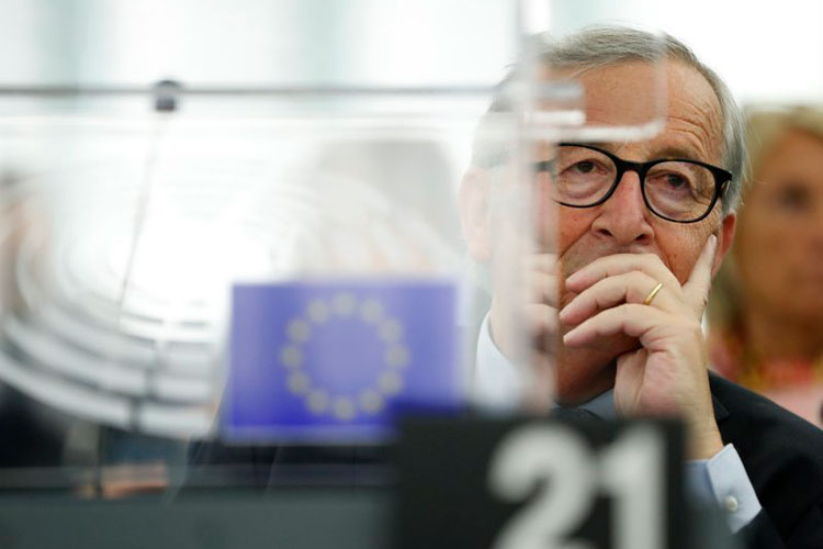 Juncker advierte del riesgo de un Brexit “duro”