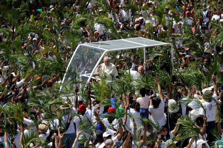 El papa celebra la diversidad de Mauricio