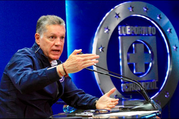 Siboldi nuevo técnico de Cruz Azul, Ricardo Peláez renuncia
