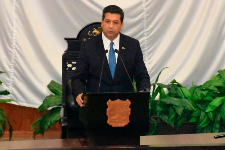 Gobernador destaca seguridad y combate al iniciar su Tercer Informe