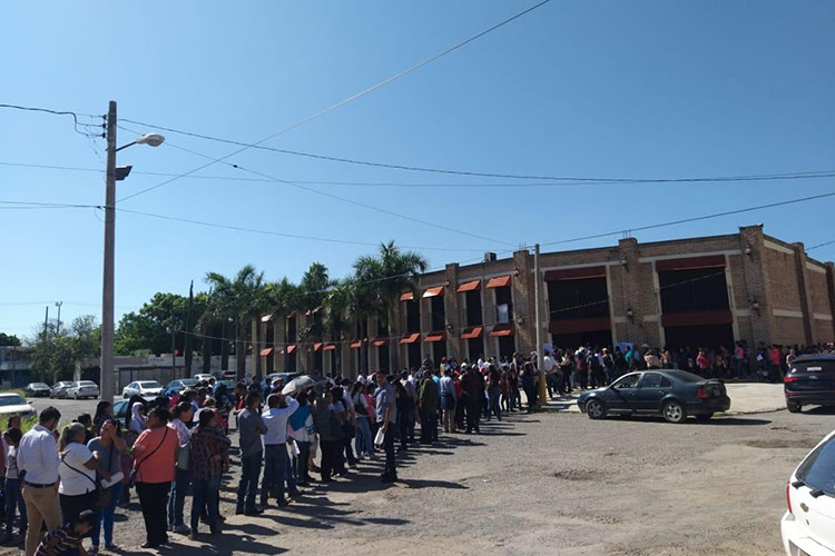 Morena elige Consejeros entre denuncias contra Oseguera
