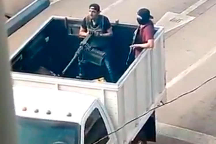 Detienen a hijo de ‘El Chapo’ en Culiacán