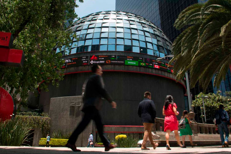 Abre sesión Bolsa Mexicana con ganancia de 0.33%