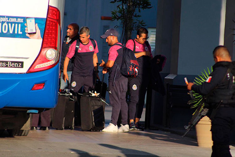 Jugadores de chivas, víctimas de robo en hotel de Cd Victoria
