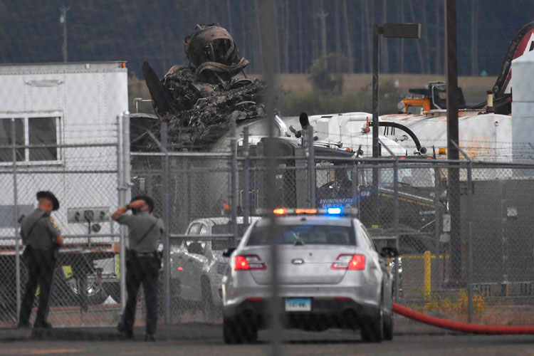 Al menos 5 muertos en EU por choque de avión de II Guerra Mundial