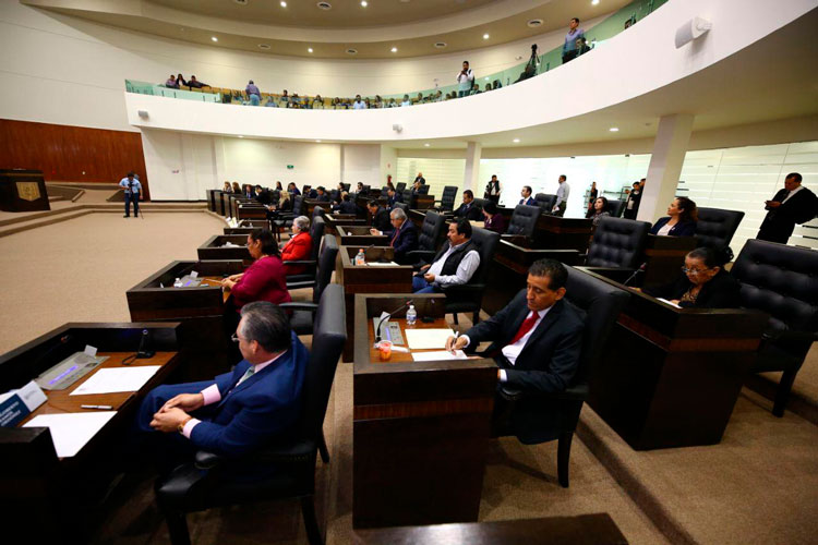 Y los Morenos callaron en el Congreso