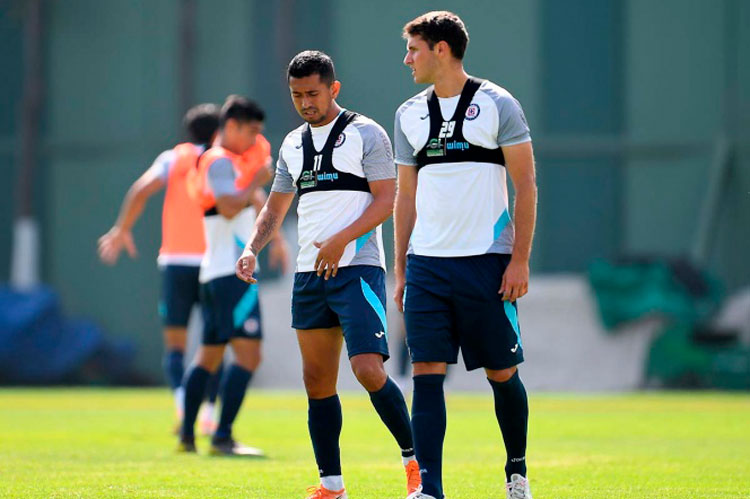 Elías Hernández, baja en Cruz Azul