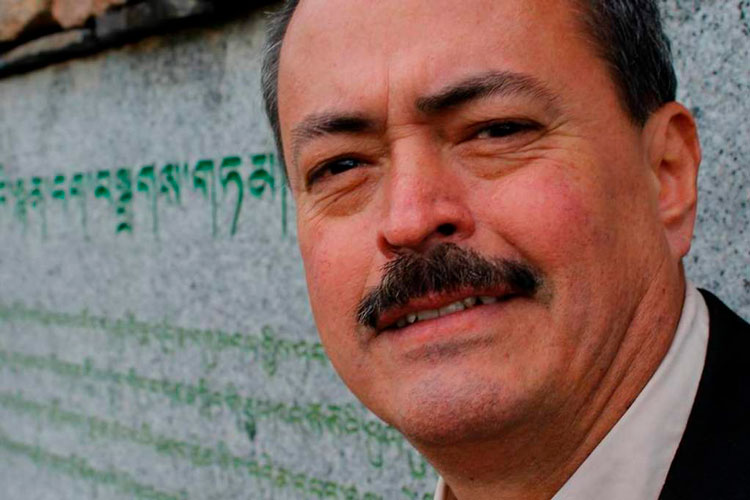 Asesinan al poeta Enrique Servín, defensor de la cultura tarahumara