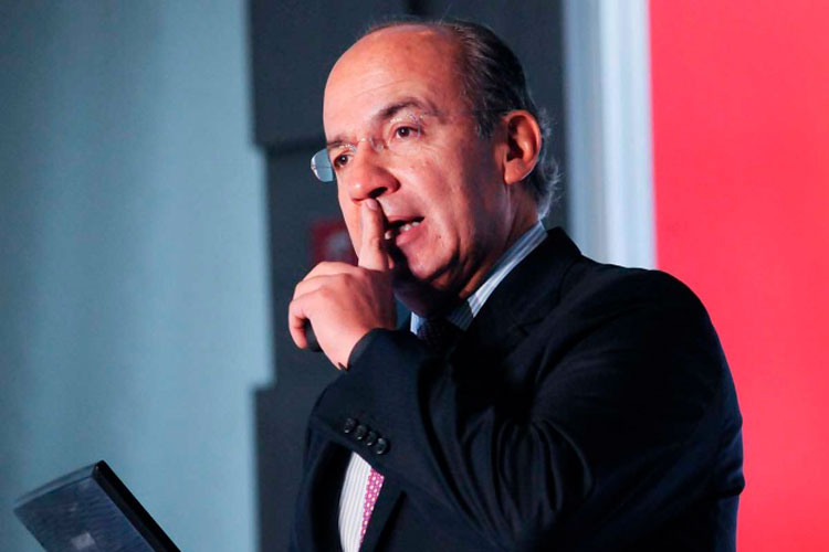 Niega Calderón haber facilitado condonaciones; Polevnsky señala a su contador por error