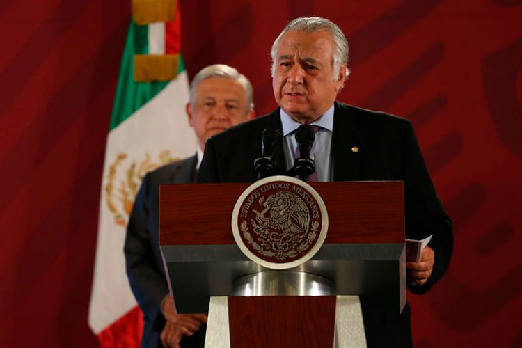 Crece turismo 7.6% en ocho meses; se busca seguridad en destinos: AMLO