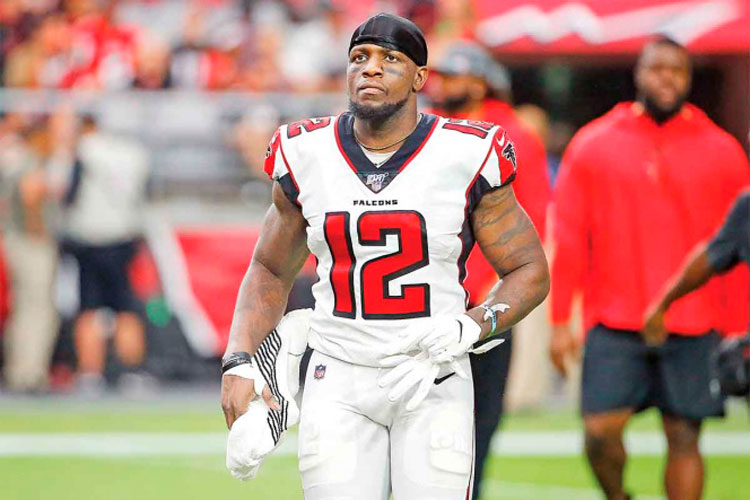 Tom Brady tiene nueva arma; Mohamed Sanu se une a los Patriotas