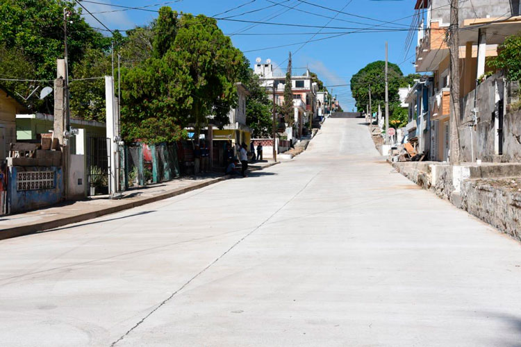 Entrega Chucho Nader Pavimentación de Circuito Vial