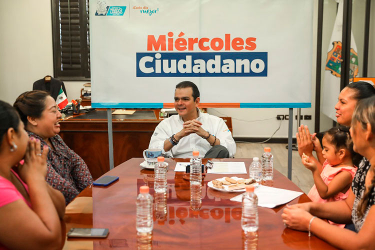 Atiende Enrique Rivas a vecinos de 4 colonias en ‘Miércoles Ciudadano’