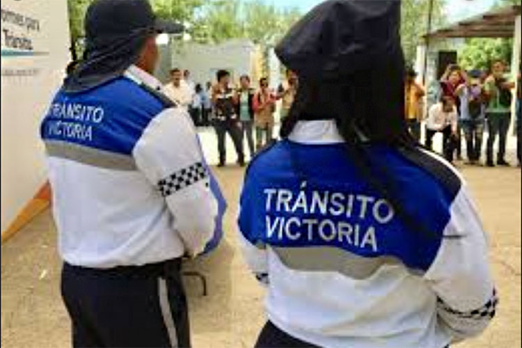Una Tras Otra Que mugrerío hay en MORENA
