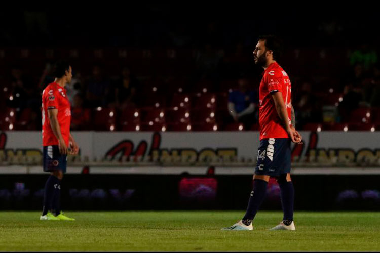 Veracruz regala dos goles como protesta por adeudos