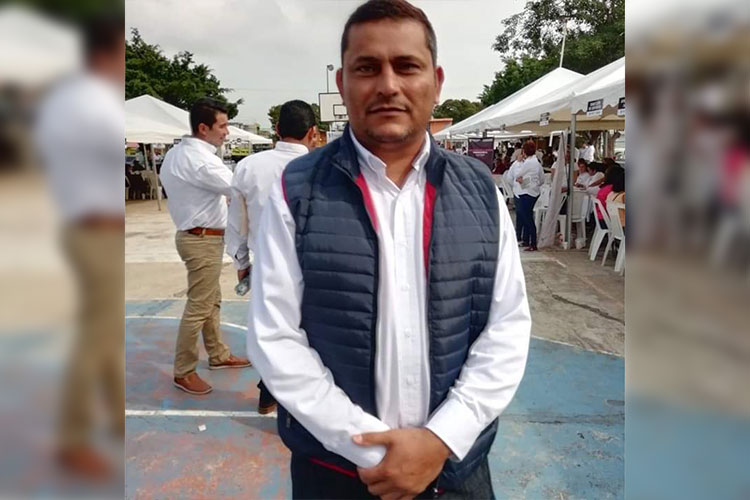Sin horarios, trabajo es de campo: Regidor