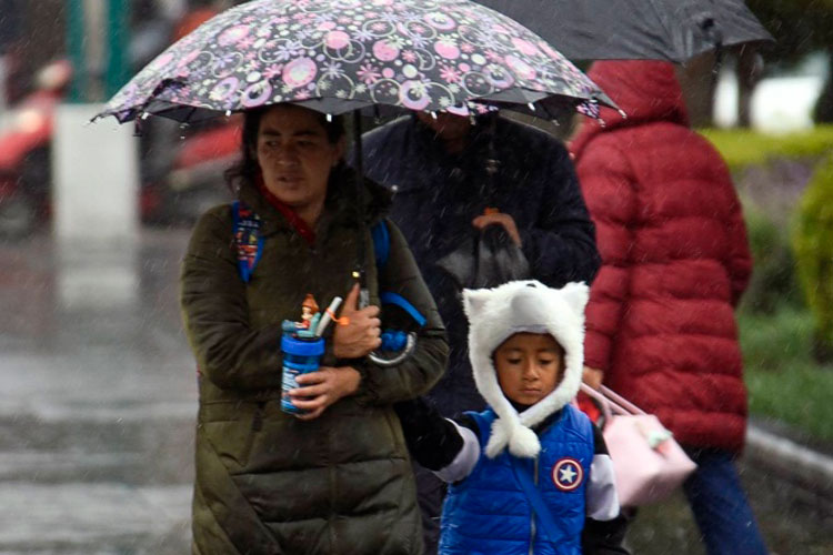 Prevén lluvias y bajas temperaturas por frente frío 11