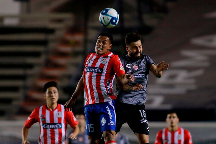 Necaxa se impone 2-0 a San Luis