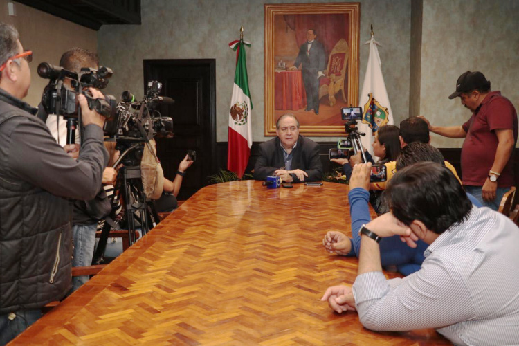 Falso que se pretenda separar a familias migrantes: Federico Fernández