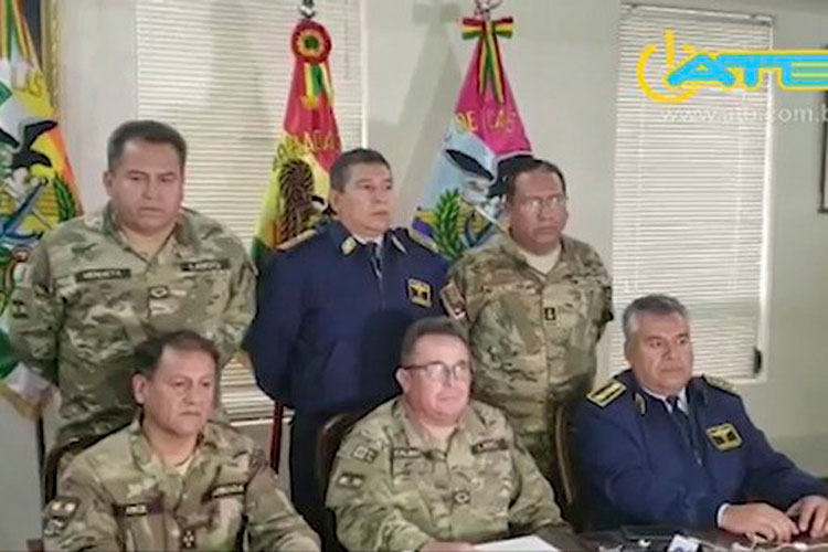Hay golpe en Bolivia; México pide reunión urgente de la OEA: Ebrard