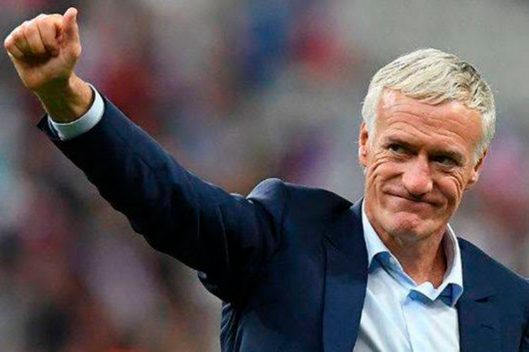 Francia renueva a Didier Deschamps