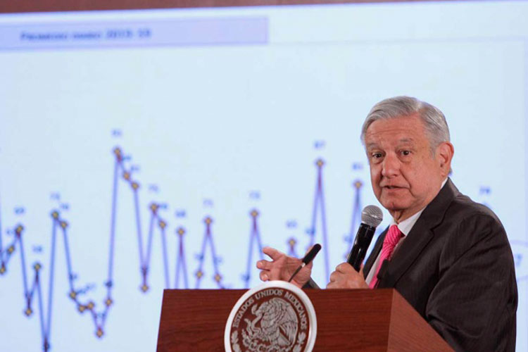 Urge López Obrador a ‘gobers’ a no dejar vacíos de poder