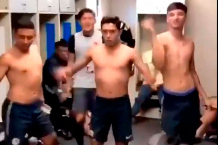 América investigará la burla de sus jugadores a himno feminista