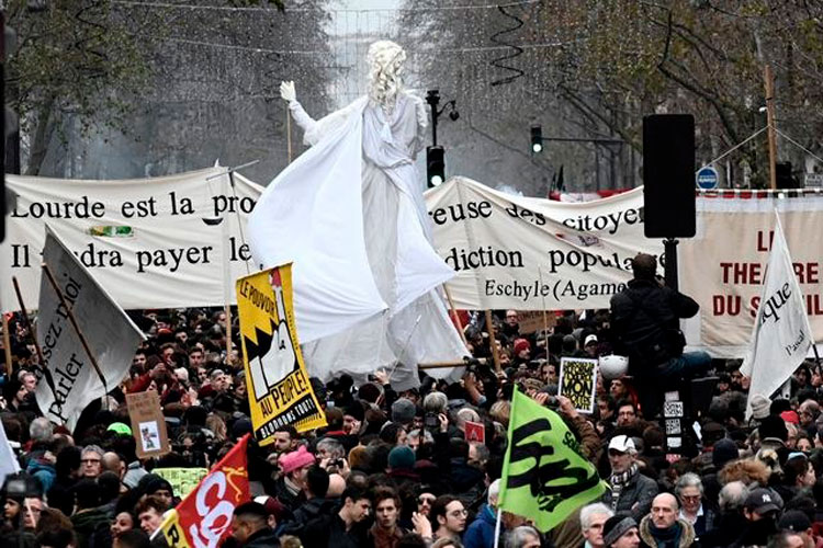 Francia con “total determinación” hacia la reforma a pensiones