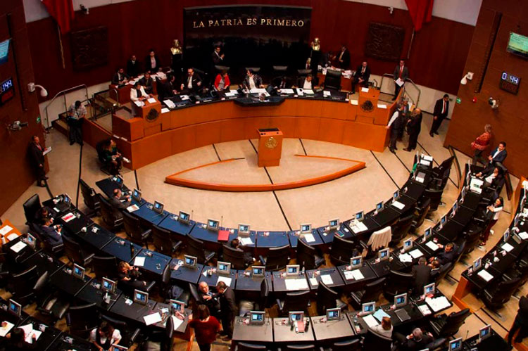 Senado ‘congela’ ley contra outsourcing