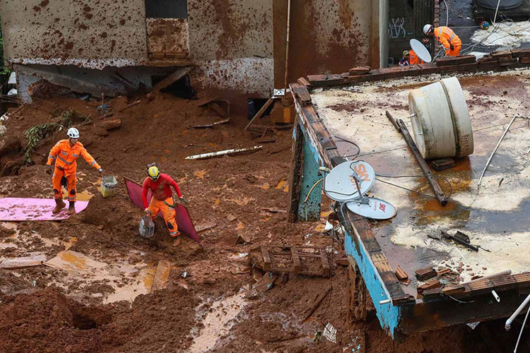 Aumentan a 46 los muertos en Brasil por lluvias