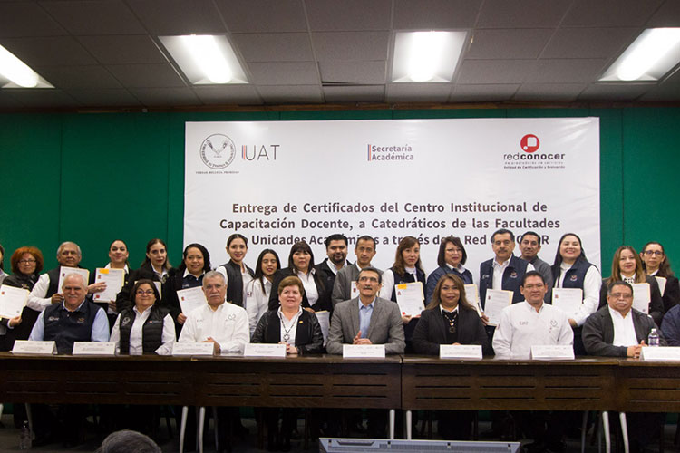 Certifica la Red CONOCER a docentes de la UAT » Muro Politico