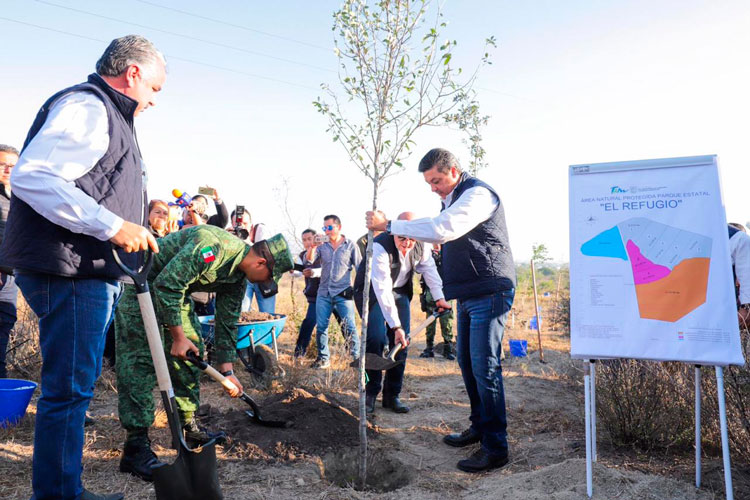 Xico deja plantado al Gobernador en evento de medio ambiente