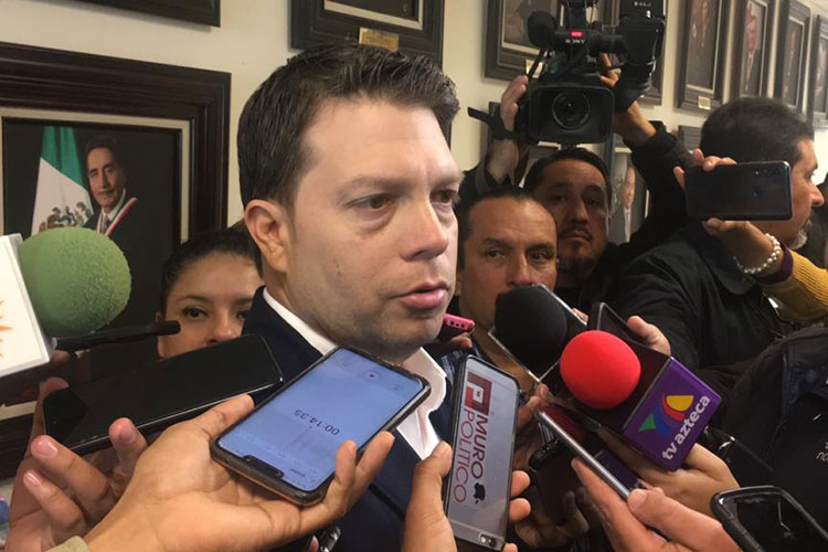 Requieren Hospitales mejores insumos, reclama Ramos Ordoñez