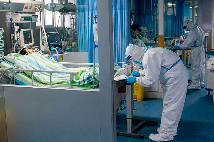 Reporta China primer paciente curado de coronavirus